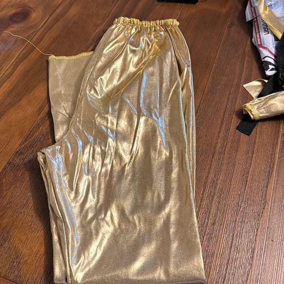 Costume- golden ninja (no mask) - Picture 4 of 4